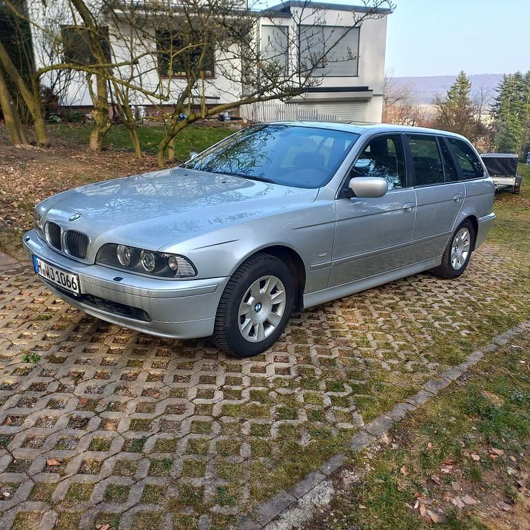 Gebraucht BMW 525 192 PS (141 kW) 2000 Silber Kombi