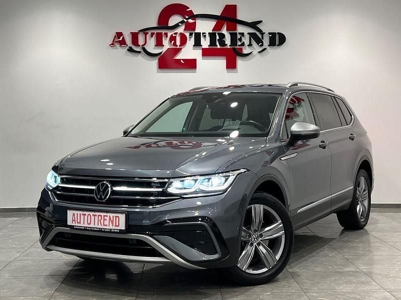 Grau Gebraucht 2022 VW Tiguan Allspace Elegance SUV | 30.900 € (Fairer Preis) - Bild 1/4