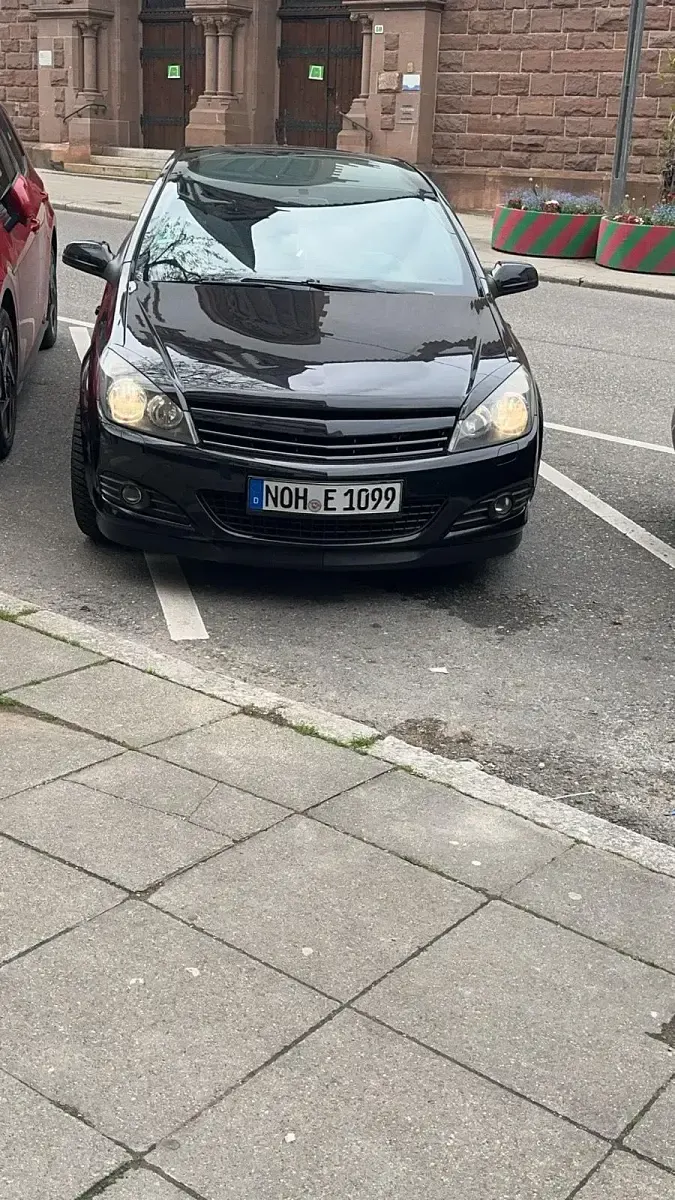 Gebraucht Opel Astra GTC 116 PS (85 kW) 2008 Schwarz Coupé