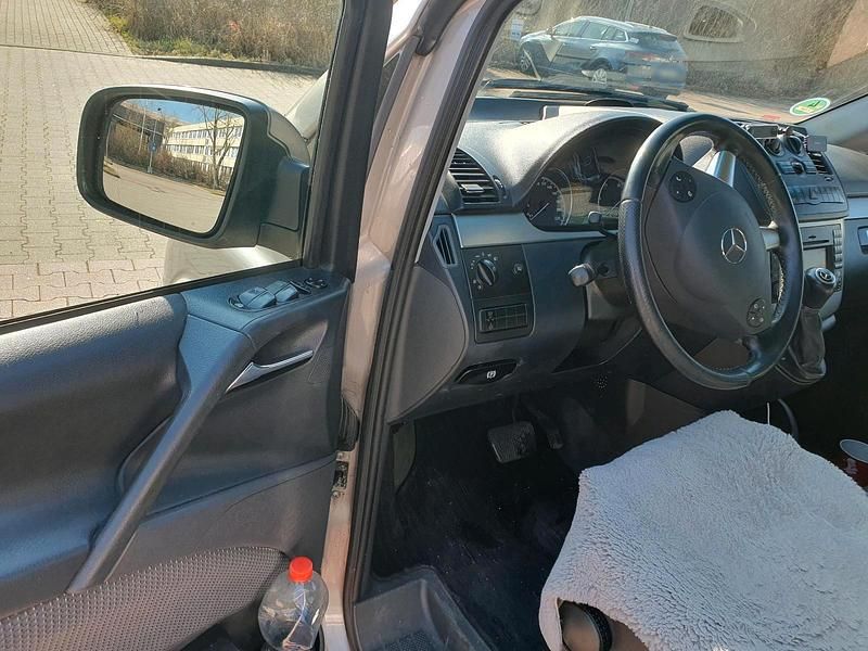Gebraucht Mercedes Viano 224 PS (164 kW) 2012 Gold Van / Kleinbus