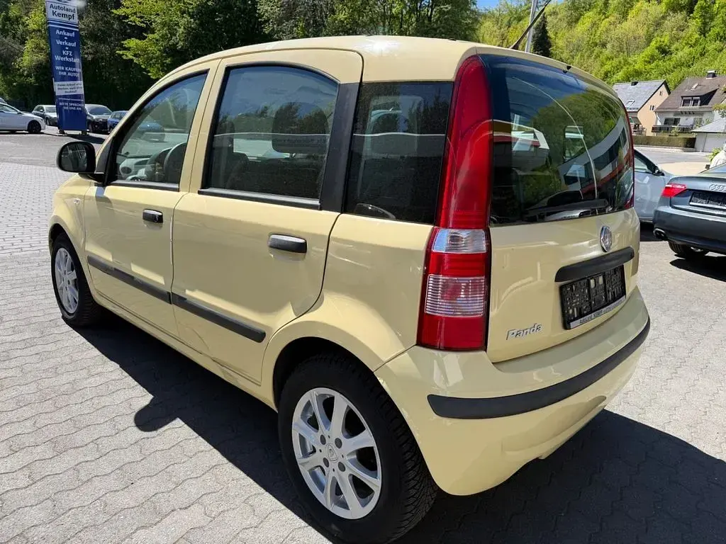 Gebraucht Fiat Panda Dynamic 60 PS (44 kW) 2010 Gelb Kleinwagen