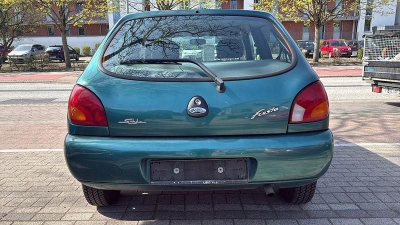 Gebraucht Ford Fiesta 50 PS (36 kW) 1999 Other Kleinwagen