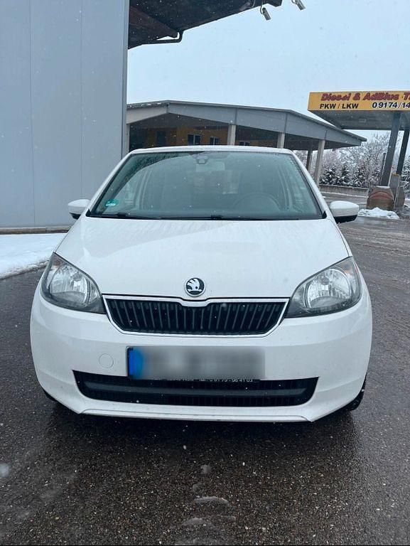Gebraucht Skoda Citigo Active 60 PS (44 kW) 2013 Weiß Kleinwagen