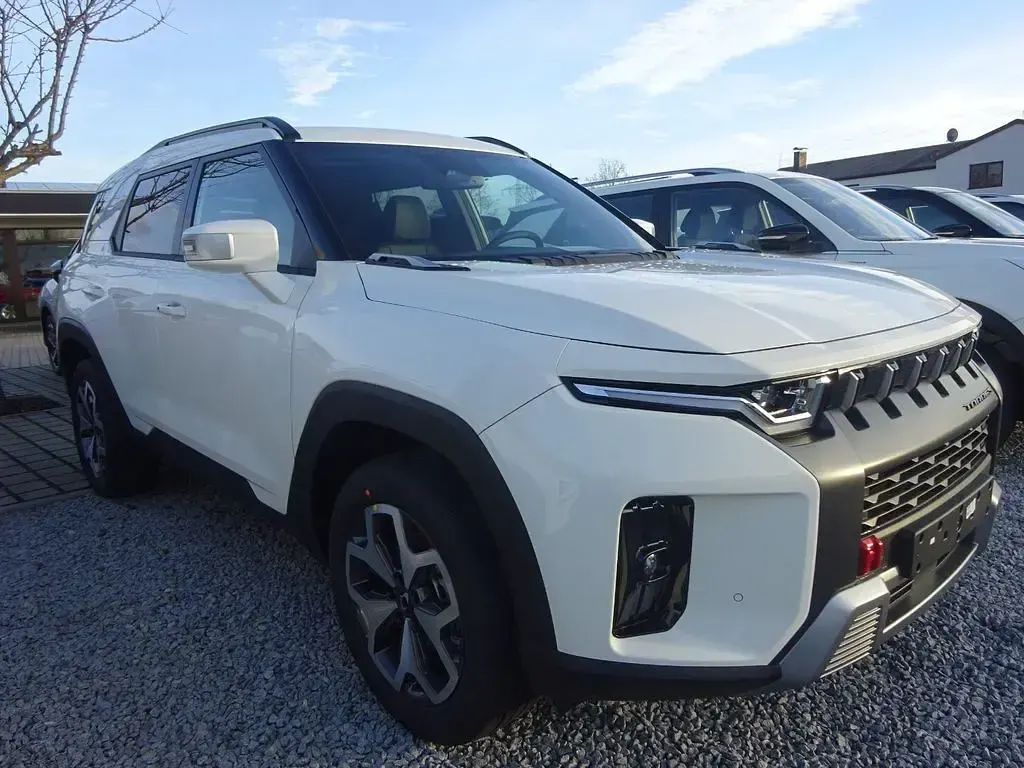 Neu KGM Torres Quartz 163 PS (119 kW) 2025 Weiß SUV