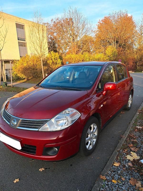 Rot Gebraucht 2008 Nissan Tiida Limousine | 3.750 € (Fairer Preis) - Bild 1/4