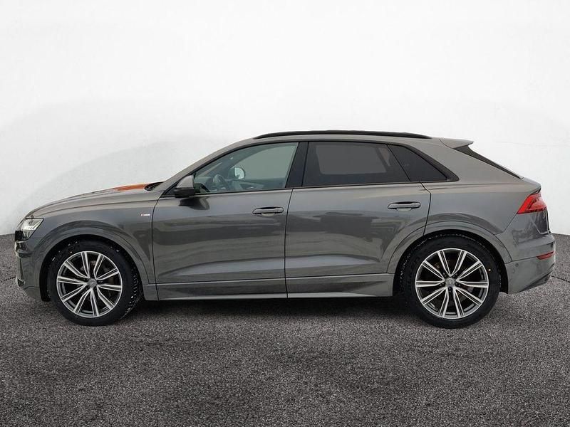 Gebraucht Audi Q8 Ambiente 286 PS (210 kW) 2019 Samuraigrau metallic SUV