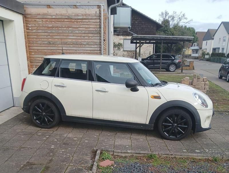 Gebraucht Mini ONE 102 PS (75 kW) 2016 Weiß Kleinwagen