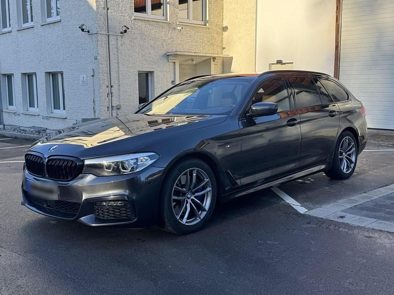 Gebraucht BMW 530 Shadowline 265 PS (194 kW) 2019 Grau Kombi