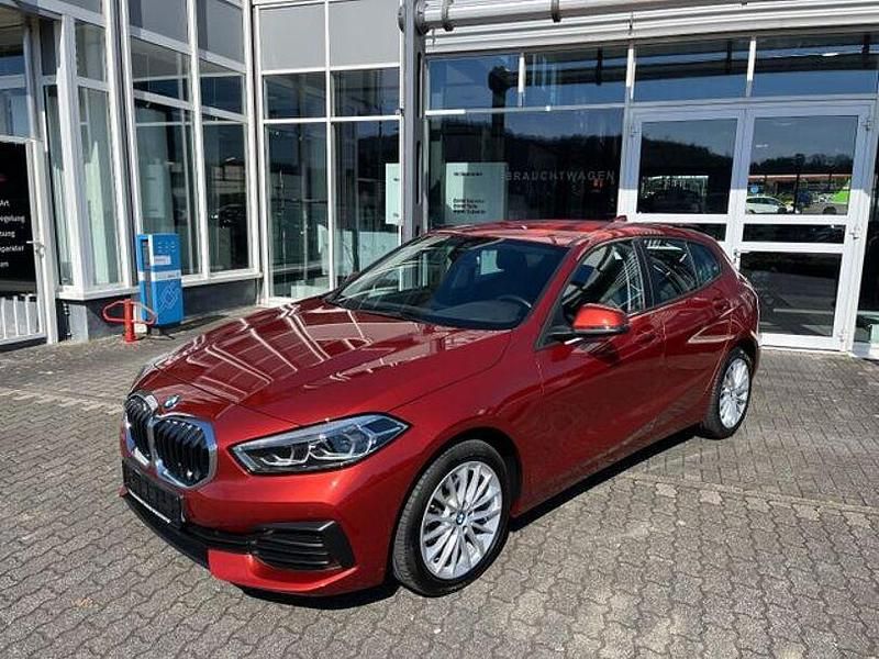 Gebraucht BMW 118 Advantage 136 PS (100 kW) 2023 Orange Kleinwagen