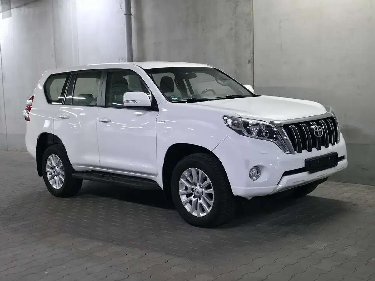Gebraucht Toyota Land Cruiser Comfort 190 PS (139 kW) 2014 Weiß SUV