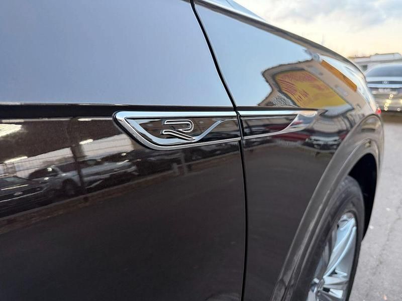 Second-hand VW Touareg R-line 231 CP (169 kW) 2022 Maro SUV