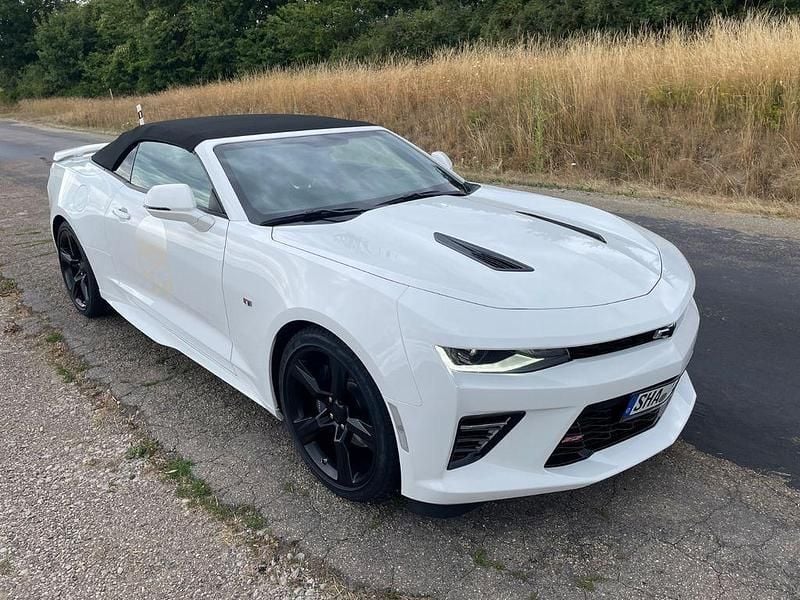 Weiß Gebraucht 2018 Chevrolet Camaro SS Cabrio | 48.050 € (Teuer) - Bild 1/4