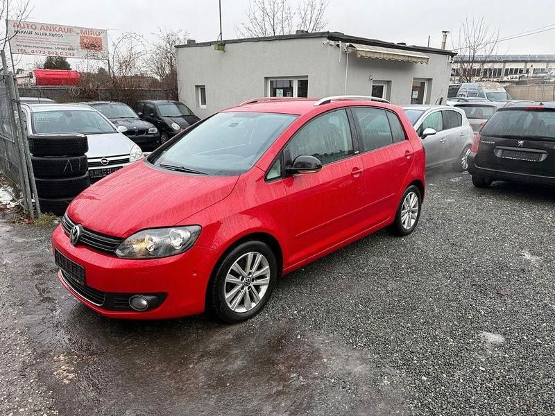 Rot Gebraucht 2011 VW Golf Plus Cross Style Van / Kleinbus | 3.990 € (Fairer Preis) - Bild 1/4