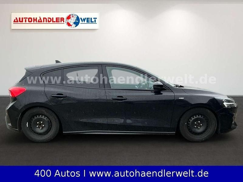 Gebraucht Ford Focus ST-Line 125 PS (91 kW) 2019 Schwarz Limousine