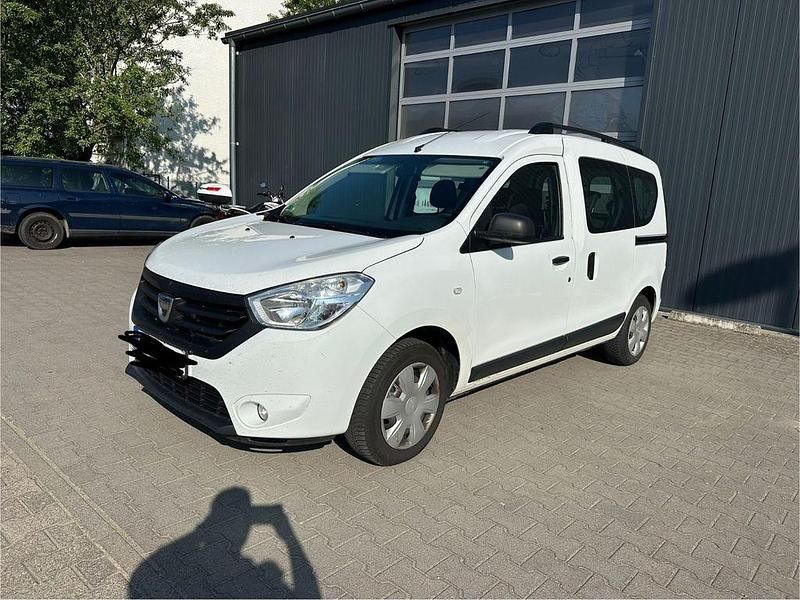 Gebraucht Dacia Dokker Ambiance 75 PS (55 kW) 2015 Weiß Van / Kleinbus