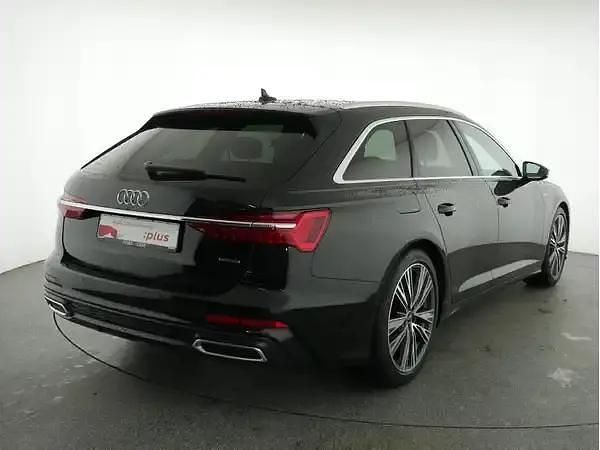 Usado Audi A6 Ambiente 367 HP (269 kW) 2022 Preto Carrinha
