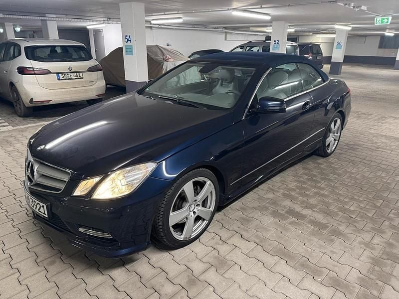 Gebraucht Mercedes E350 Avantgarde 265 PS (194 kW) 2012 Blau Cabrio