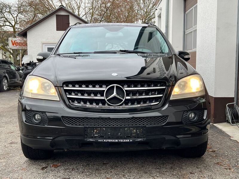 Gebraucht Mercedes ML320 Sport 224 PS (164 kW) 2009 Schwarz SUV