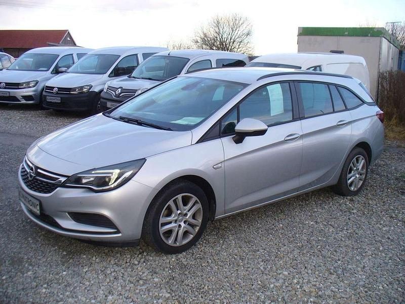Gebraucht Opel Astra Edition 110 PS (80 kW) 2018 Argon silber Kombi