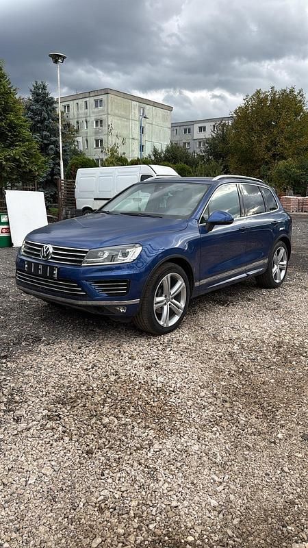 Gebraucht VW Touareg R-line 262 PS (192 kW) 2016 Blau SUV