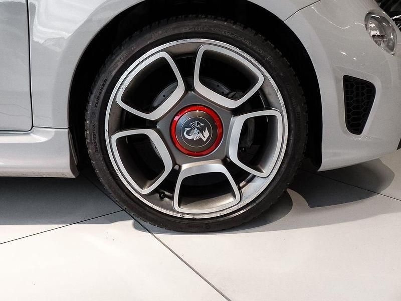 Gebraucht Abarth 595 145 PS (106 kW) 2022 Grigio cenere/abarth/campovolo Kleinwagen