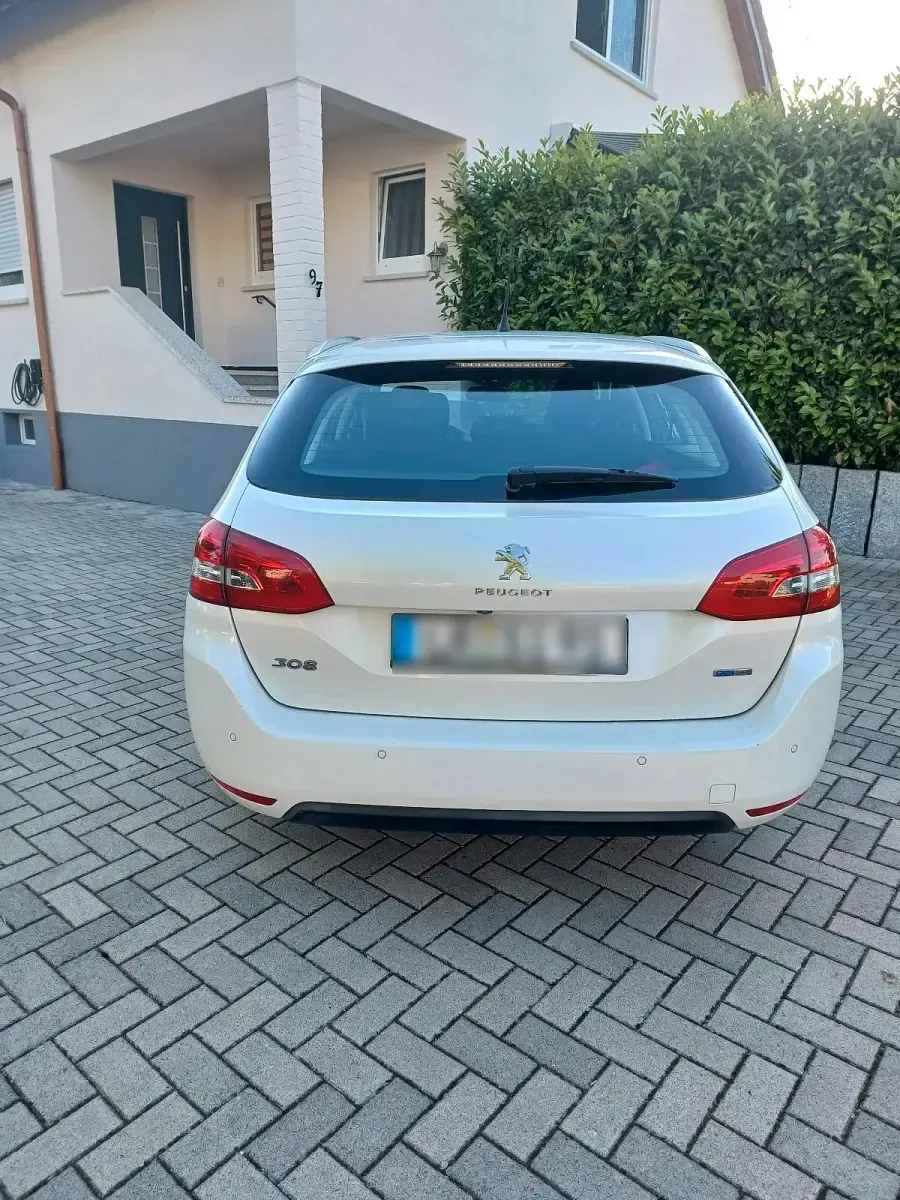 Gebraucht Peugeot 308 130 PS (95 kW) 2016 Kombi
