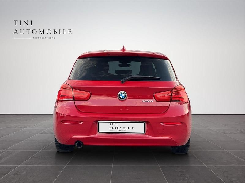 Gebraucht BMW 120 Advantage 177 PS (130 kW) 2015 Rot Kleinwagen