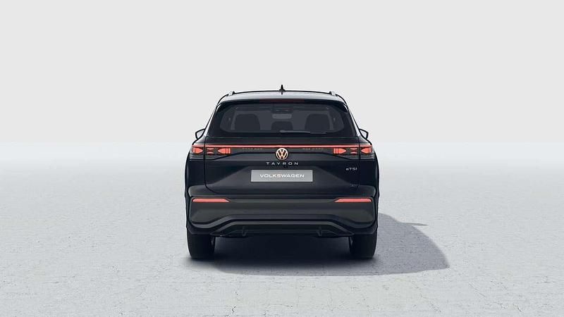 Neu VW Tayron S 150 PS (110 kW) 2025 Grenadillschwarz meta.../schwa SUV