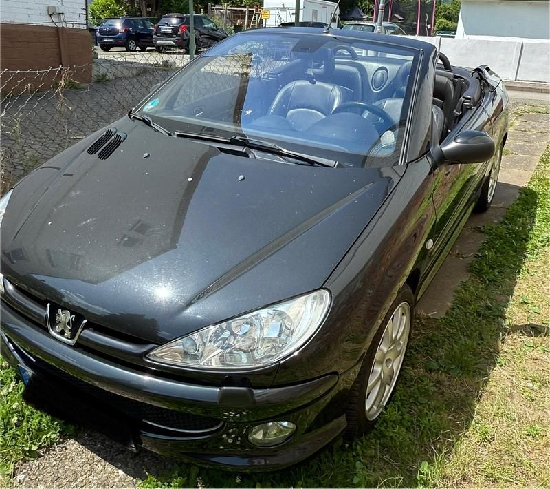 Schwarz Gebraucht 2003 Peugeot 206 CC Cabrio | 1.400 € (Guter Preis) - Bild 1/4