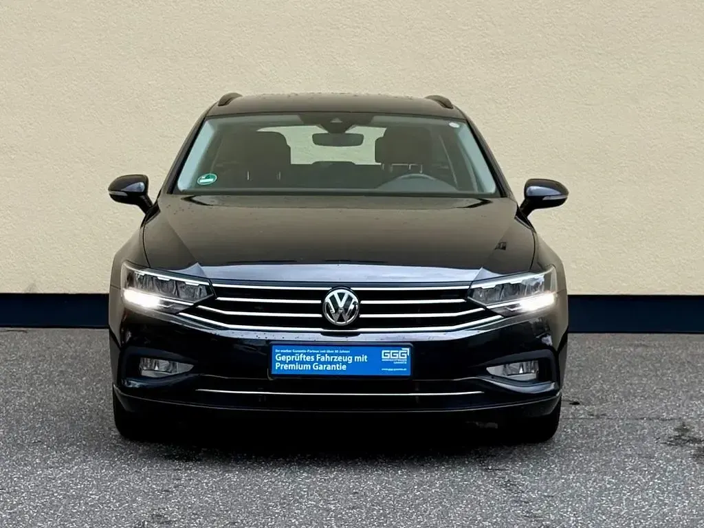 Gebraucht VW Passat 150 PS (110 kW) 2020 Schwarz Kombi