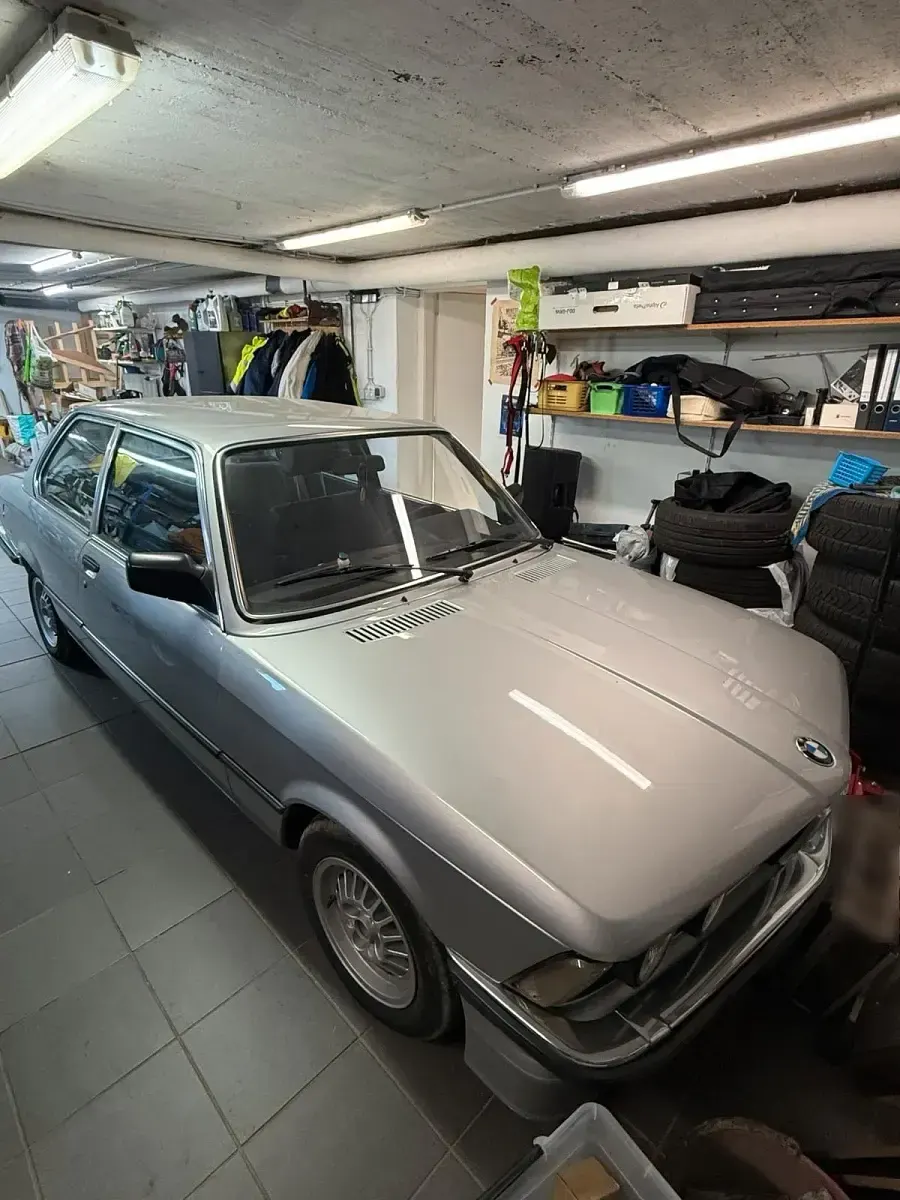 Gebraucht BMW 323 143 PS (105 kW) 1982 Grau Limousine