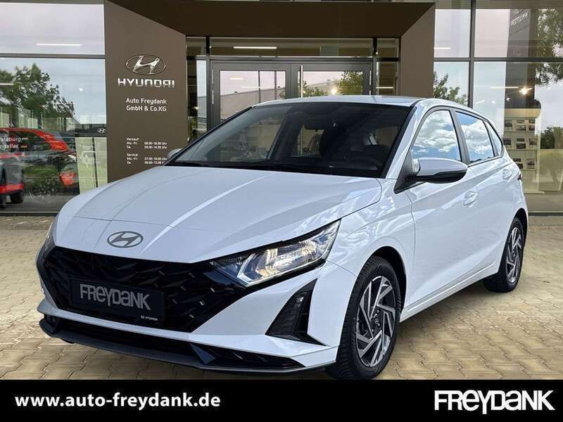 Atlas white Gebraucht 2024 Hyundai i20 Trend Kleinwagen | 20.999 € (Fairer Preis) - Bild 1/4