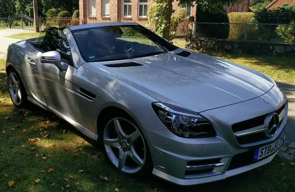 Gebraucht Mercedes SLK250 204 PS (150 kW) 2016 Silber Cabrio
