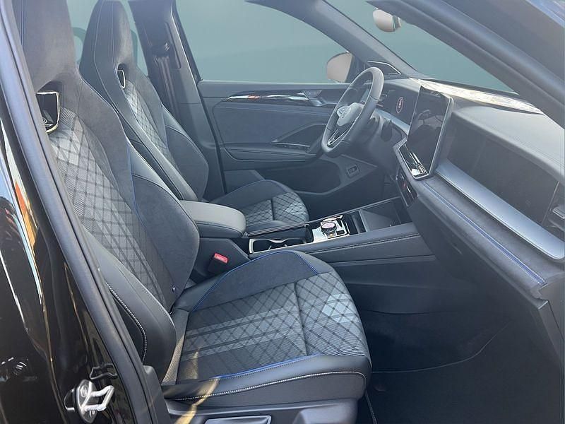 Neu VW Tayron 193 PS (141 kW) 2025 Schwarz SUV