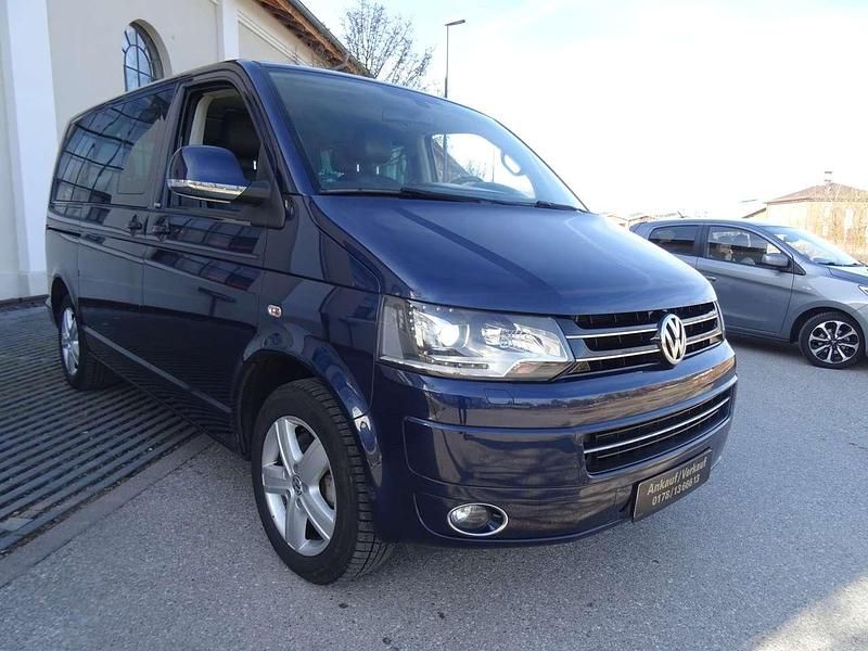 Gebraucht VW Multivan Cup 179 PS (131 kW) 2014 Night blue metallic Van / Kleinbus