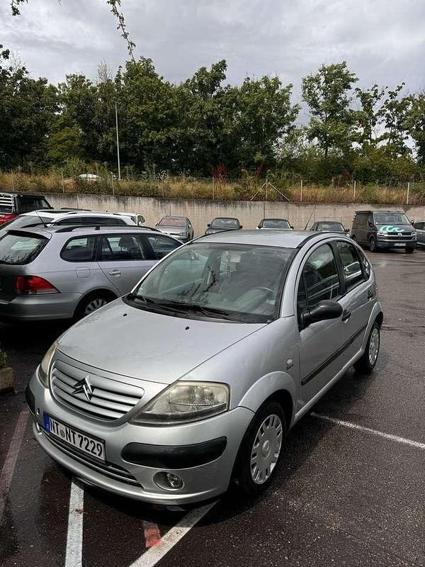 Grau Gebraucht 2003 Citroën Saxo Kleinwagen | 1.400 € (Fairer Preis) - Bild 1/4