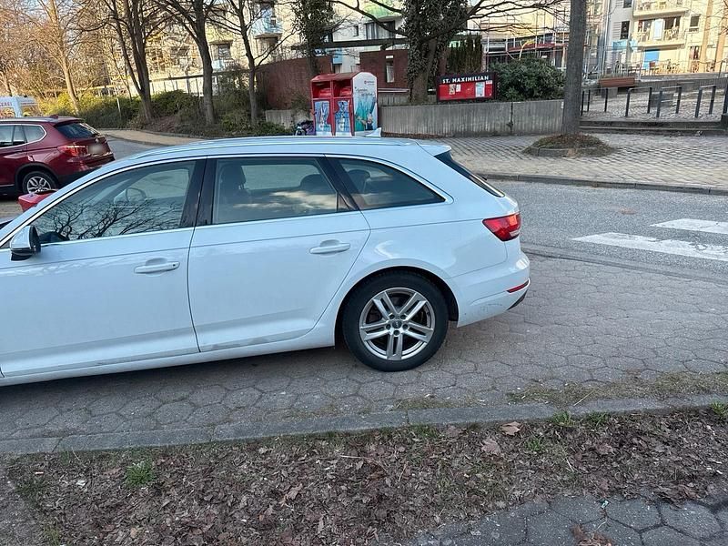 Gebraucht Audi A4 150 PS (110 kW) 2018 Weiß Kombi