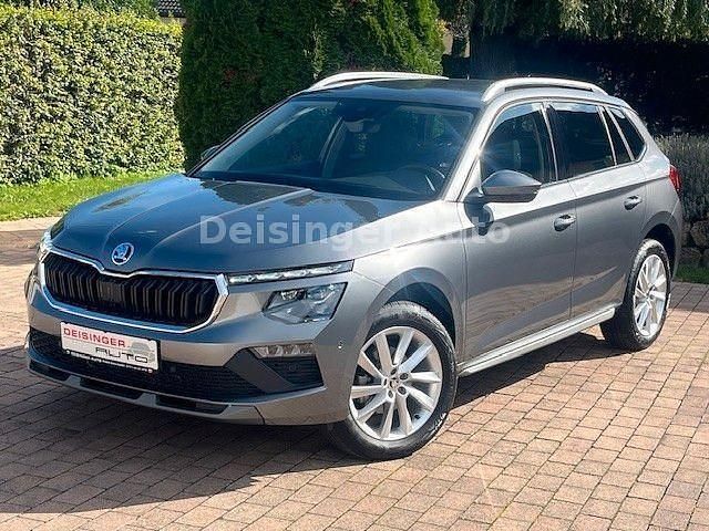 Grau Gebraucht 2024 Skoda Kamiq Selection SUV | 29.980 € (Etwas zu teuer) - Bild 1/4