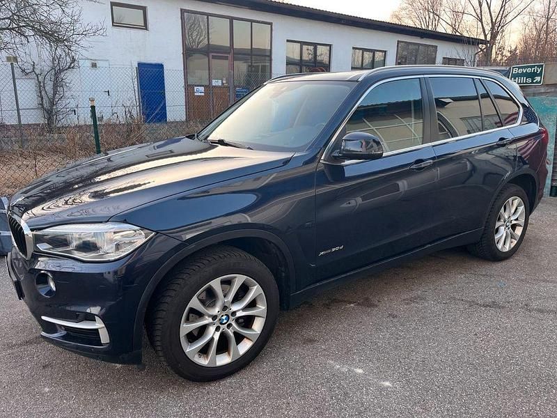 Gebraucht BMW X5 258 PS (189 kW) 2014 Blau SUV
