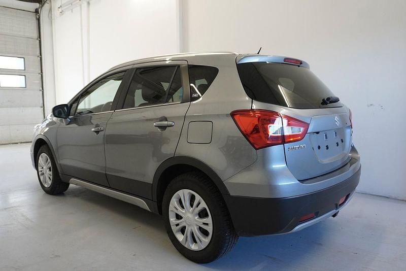 Gebraucht Suzuki SX4 S-Cross Active 129 PS (94 kW) 2020 Grau SUV