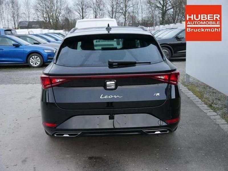 Neu Seat Leon FR 150 PS (110 kW) 2025 Midnight schwarz metallic Kombi