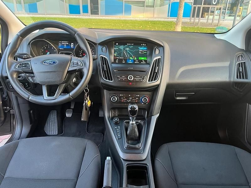 Używany Ford Focus 125 KM (91 kW) 2018 Brązowy Kombi