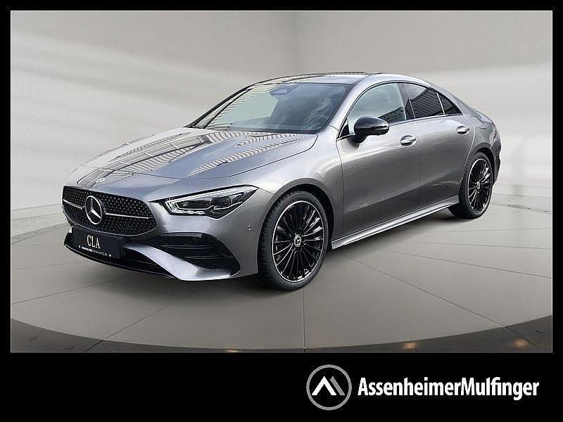 Grau metalliclack mountaingrau Gebraucht 2025 Mercedes CLA220 AMG line Limousine | 47.480 € (Teuer) - Bild 1/4