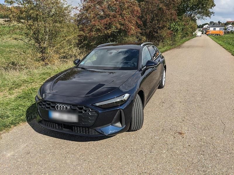 Gebraucht Audi A5 S-Line 204 PS (150 kW) 2025 Blau Kombi