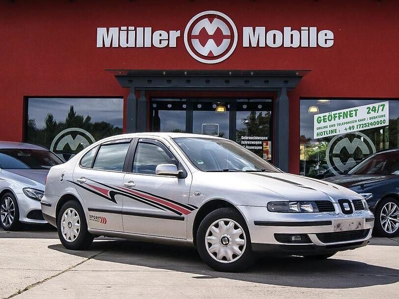 Gris artico metallic (metallic) Gebraucht 2001 Seat Toledo Limousine | 2.500 € (Fairer Preis) - Bild 1/4