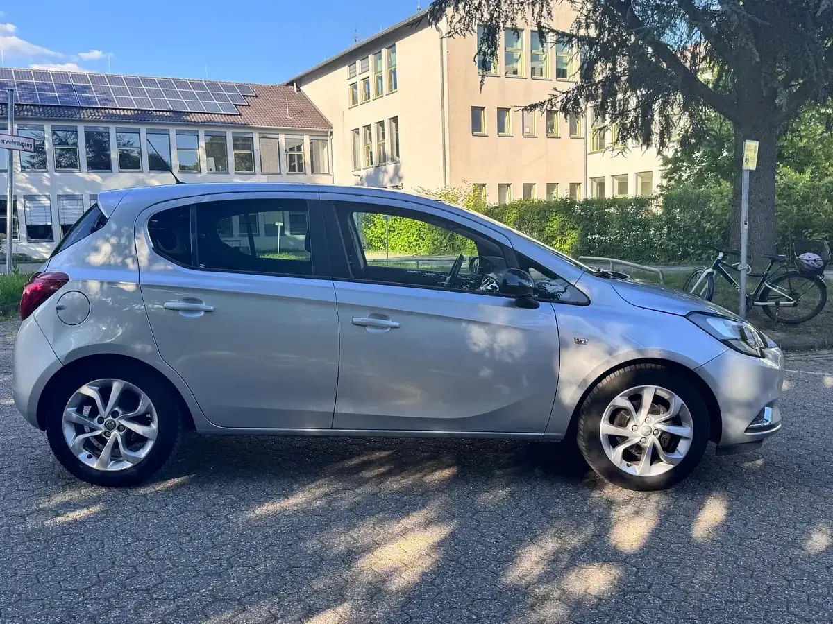 Gebraucht Opel Corsa 90 PS (66 kW) 2017 Silber Kleinwagen