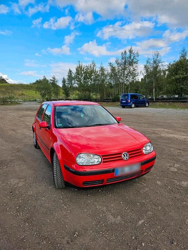 Rot Gebraucht 1998 VW Golf IV Kleinwagen | 999 € (Fairer Preis) - Bild 1/4
