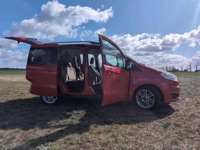 Gebraucht Ford Tourneo Titanium 75 PS (55 kW) 2017 Kombi