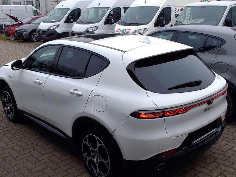 Grau Gebraucht 2023 Alfa Romeo Tonale Veloce SUV | 35.990 € (Fairer Preis) - Bild 1/4