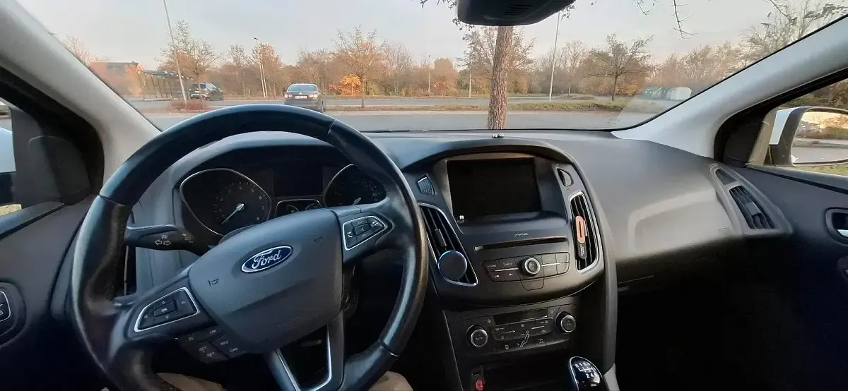 Używany Ford Focus 125 KM (91 kW) 2016 Biały Kombi
